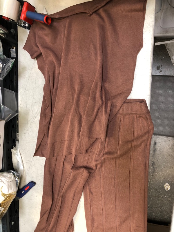 Photo 1 of Matching Shirt and Pants Size L Brown