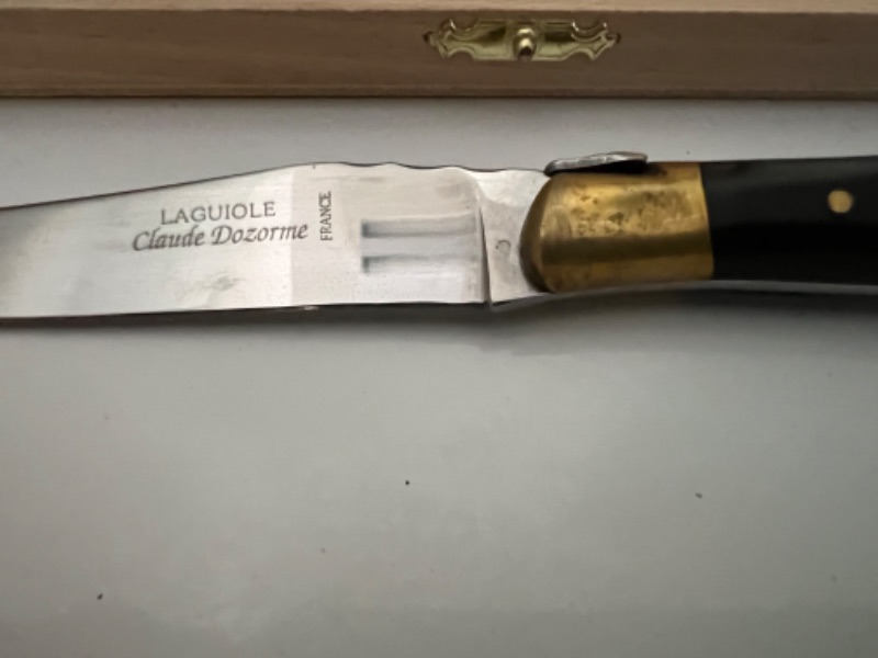 Photo 3 of VINTAGE LUXURY LAGUIOLE STYLE DE VIES FRENCH KNIVES IN CASE