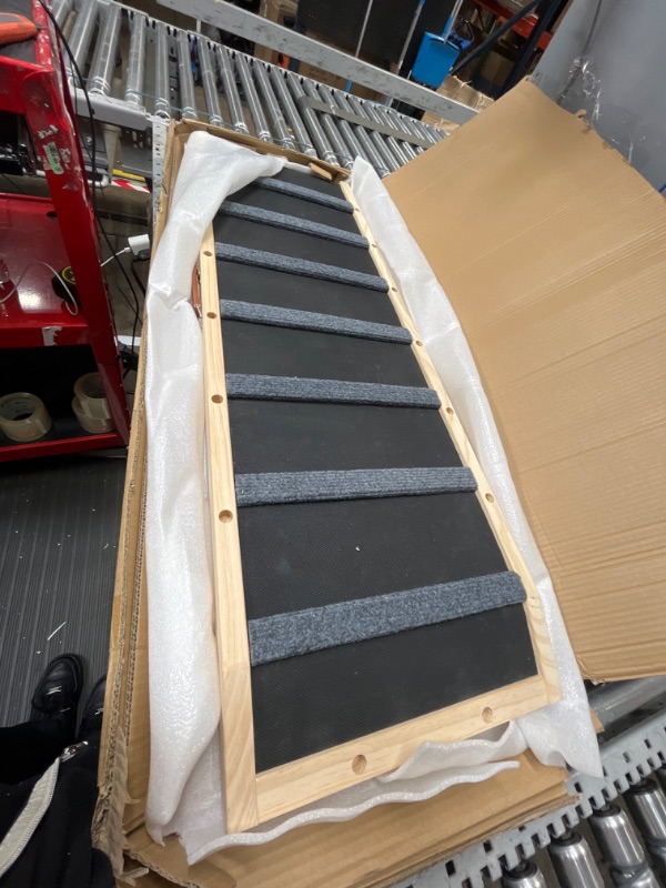 Photo 1 of VEVOR Dog Ramp, Folding Pet Ramp for Bed, Adjustable Dog Ramp for Small, Large, Old Dogs & Cats, Wooden Pet Ramp with 47.2" Long Ramp, Adjustable from 13.8" to 27.6", Suitable for Couch, Sofa, Car 47 in