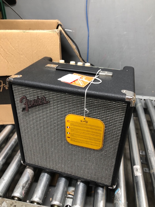 Photo 2 of Fender Rumble 25 V3 Bass Amp for Bass Guitar, Bass Combo, 25 Watts, with 2-Year Warranty 8 Inch Speaker, with Overdrive Circuit and Mid-Scoop Contour Switch
