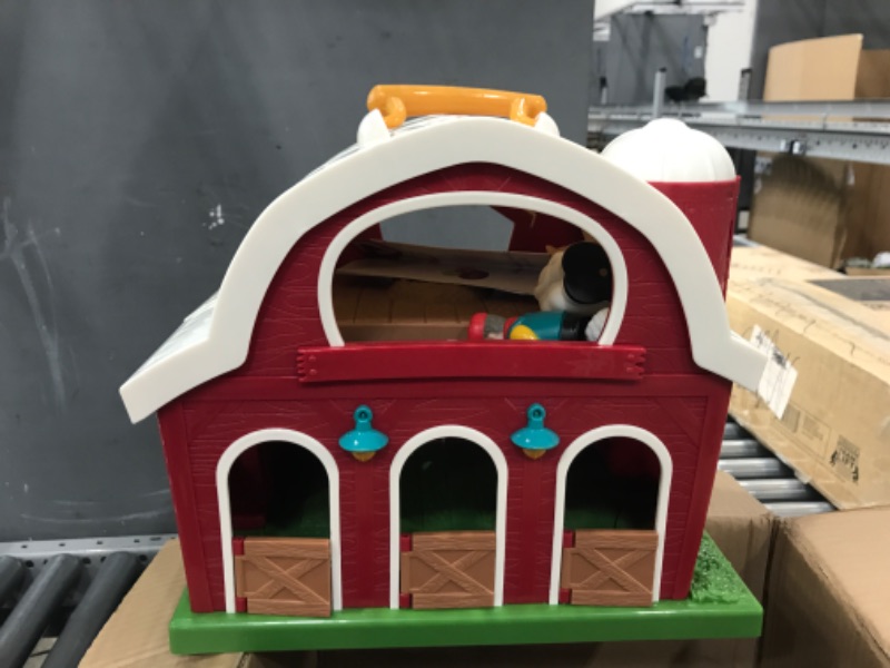 Photo 1 of Battat – Big Red Barn – Animal Farm Playset for Toddlers 18M+ (6Piece), Dark Red, 13.5" Large x 9" W x 12" H Battat Big Red Barn