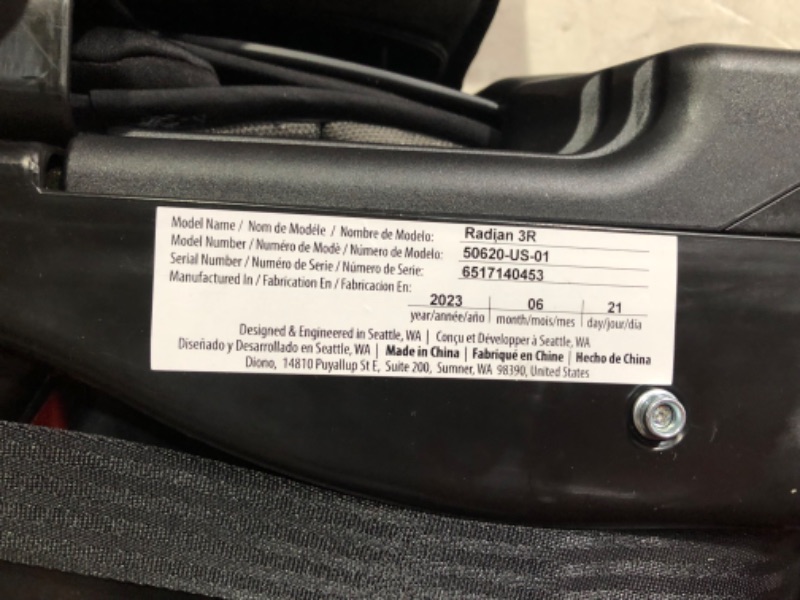 Photo 5 of ***USED - LIKELY MISSING PARTS - UNABLE TO VERIFY FUNCTIONALITY***
Diono Radian 3R SafePlus, All-in-One Convertible Car Seat, Rear and Forward Facing, SafePlus Engineering, 10 Years 1 Car Seat, Slim Fit 3 Across, Black Jet Radian 3R SafePlus Fits 3 Across