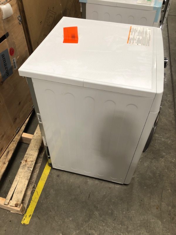 Photo 3 of LG Ventless Heat Pump 4.2-cu ft Stackable Ventless Smart Electric Dryer (White) ENERGY STAR