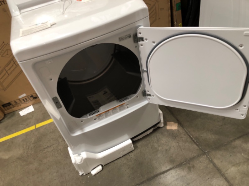 Photo 3 of LG 7.3-cu ft Electric Dryer (White) ENERGY STAR