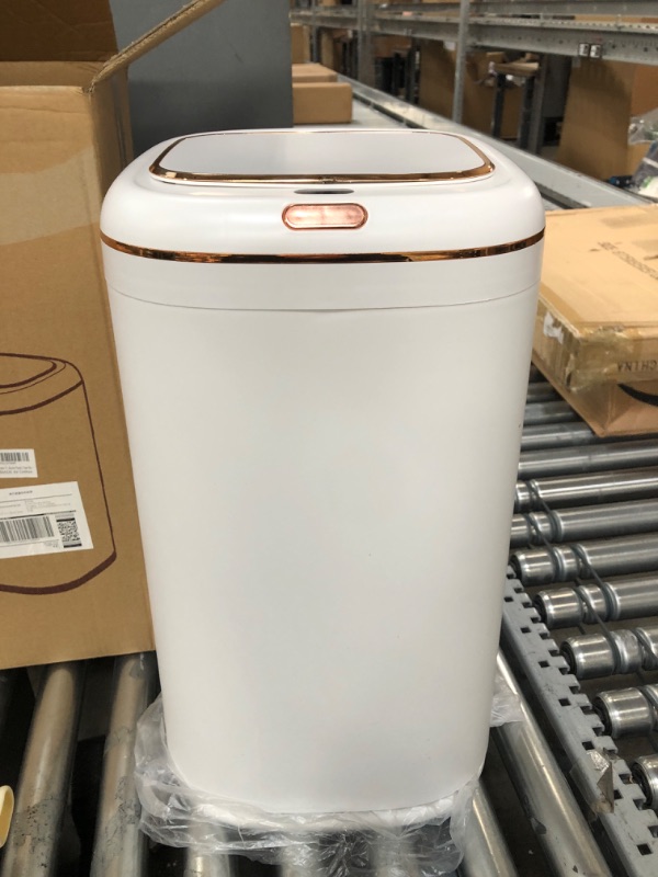 Photo 2 of **LIKE NEW** Sooyee 40L Automatic Trash Can with Lid,10.5 Gallon Smart Trash Can,Motion Sensor Trash Can for Bedroom, Bathroom, Kitchen, Office,White+Gold Border Trash Bin,3 Opening Modes
