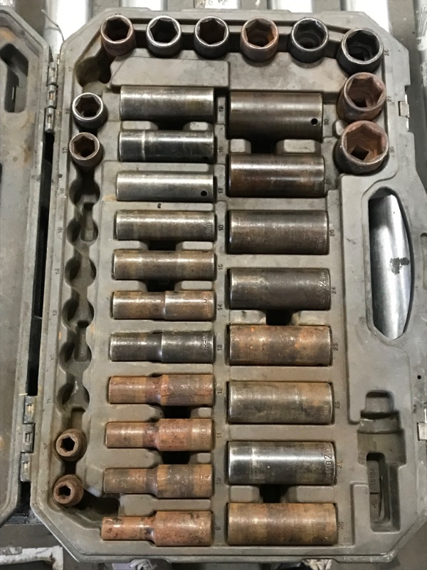 Photo 3 of **SEE NOTES/PHOTOS**GEARWRENCH 39 Piece 1/2inch Drive 6 Point Impact Socket Set, Standard & Deep, Metric - 84948N