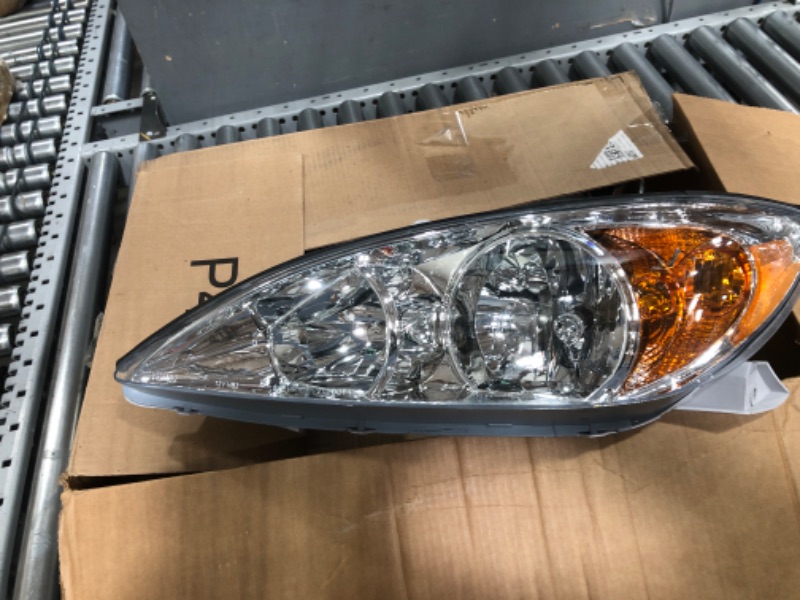 Photo 2 of AUTOSAVER88 Headlight Assembly Compatible with 2002 2003 2004 Camry (Only Fits LE/XLE) Chrome Housing Amber Reflector Clear Lens