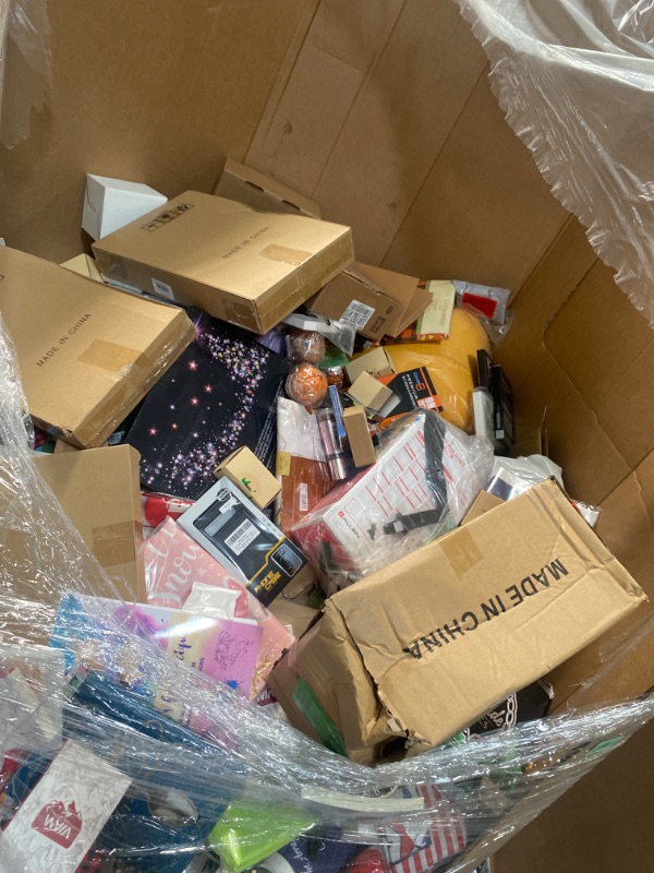 Photo 2 of Nellis Big Box: A Variety of Household Items (AS-IS/NR)