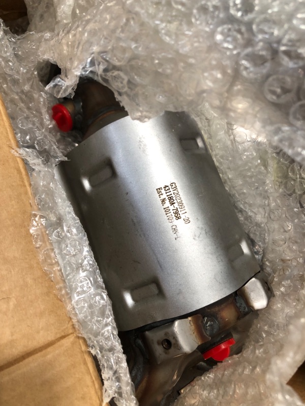 Photo 1 of Left & Right Catalytic Converter Replacement for Ford Explorer FLEX Taurus Lincoln MKS MKT MKZ 3.5L 3.7L (EPA Compliant) Weonefit