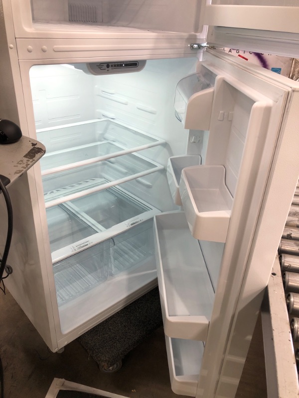 Photo 5 of 18 cu. ft. Top Freezer Refrigerator DOE in White ( NOTES ) 
