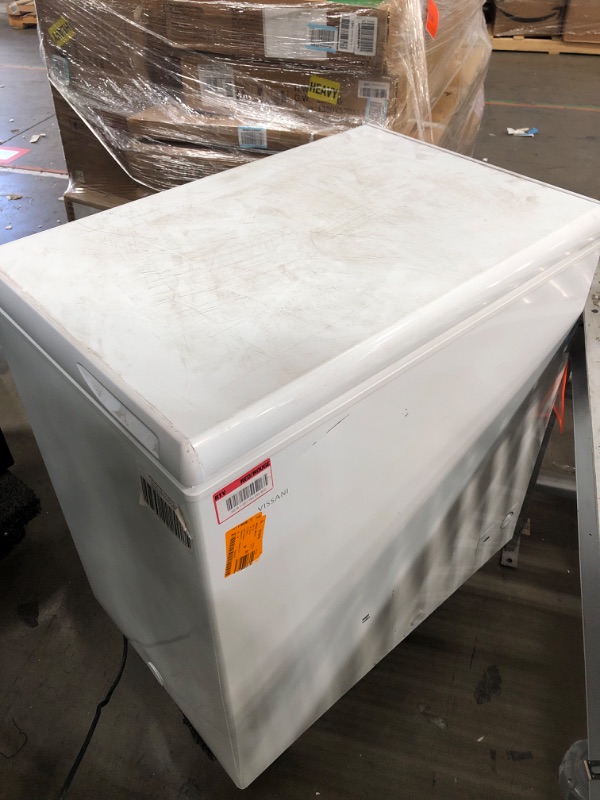 Photo 4 of 4.9 cu. ft. Manual Defrost Chest Freezer with LED Light Type in White Garage Ready
