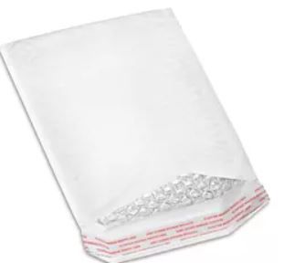 Photo 1 of Uline Bubble-Lined Polyolefin Mailers #0 - 6 x 10" Case of 500