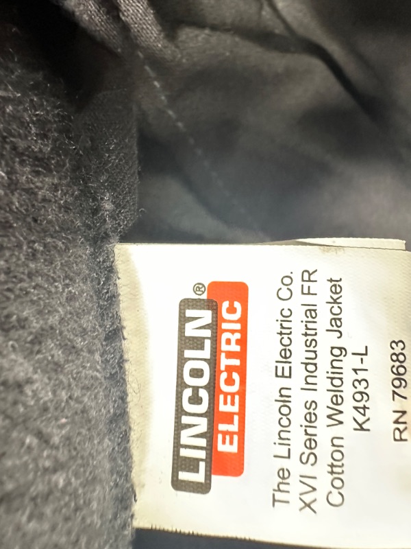 Photo 2 of Lincoln Electric XVI Series Industrial Welding Jacket L