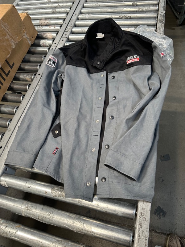 Photo 4 of Lincoln Electric XVI Series Industrial Welding Jacket L