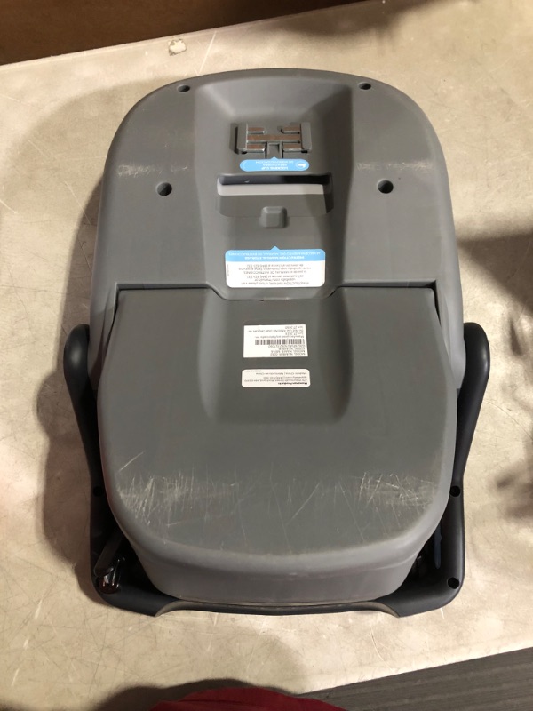 Photo 4 of ***HEAVILY USED - SCRATCHED - SEE PICTURES***
UPPAbaby Extra Mesa V2 Car Seat Base / Compatible with Mesa and Mesa V2 Infant Car Seats / SmartSecure Installation