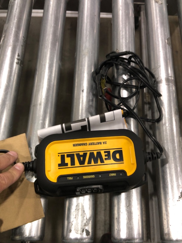 Photo 3 of DEWALT DXAEC2 DXAEC2 Professional 2-Amp Automotive Battery Charger and Maintainer