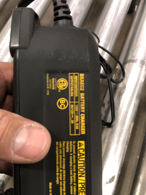 Photo 2 of DEWALT DXAEC2 DXAEC2 Professional 2-Amp Automotive Battery Charger and Maintainer