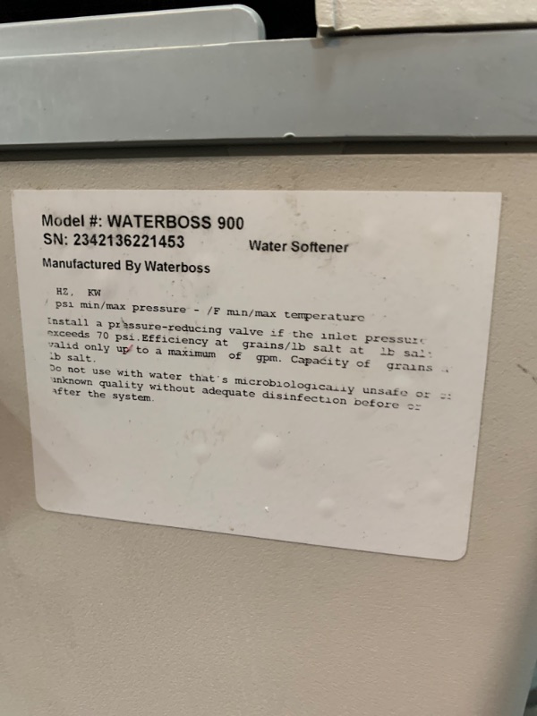 Photo 5 of *** PARTS ONLY ***
36,400 Grain Water Softener System - Reduces Hardness, Iron, Calcium, Dirt, and Sediment - Model 900