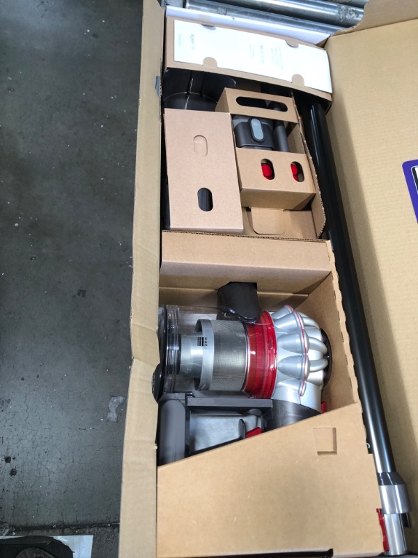 Photo 2 of Dyson V8 Cordless Vacuum - 400473-01