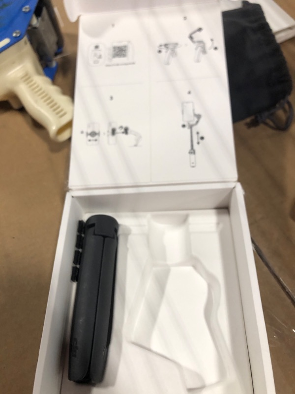 Photo 1 of DJI Osmo Mobile 6 Smartphone Gimbal