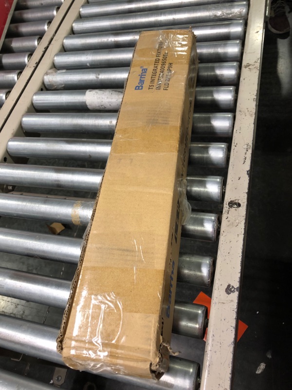 Photo 1 of (Pack of 6) Barrina LED T5 Integrated Single Fixture