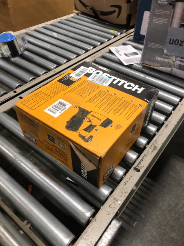 Photo 2 of BOSTITCH Coil Siding Nailer, 1-1-1/4-Inch to 2-1/2-Inch (N66C)
