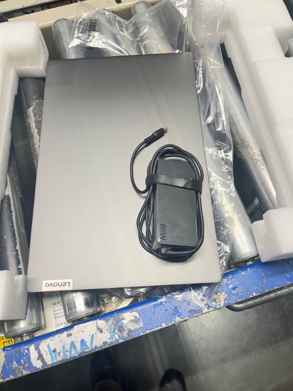 Photo 4 of ***FOR  PARTS*** Lenovo IdeaPad 5i 15.6" Touchscreen Notebook | Intel Core i5-1135G7 Processor | 8GB RAM| 1024GB SSD | Intel Iris Xe Graphics | Backlit Keyboard | FingerPrint Reader | Windows 11|Bundle with Stylus Pen