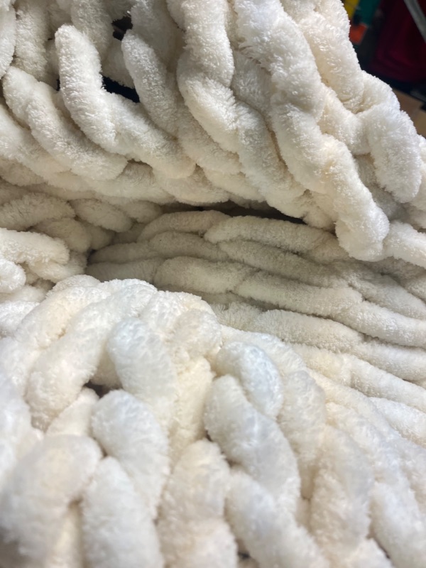 Photo 3 of  similar ****HBlife Chunky Knit Blanket 60X80 Inches, Super Warm Soft Chenille Yarn Cable Knitted Blankets and Throws Boho Giant Cozy Thick Crochet Blanket for Sofa Bed Couch, in white color 60" x 80"LPNPMBY4613359
