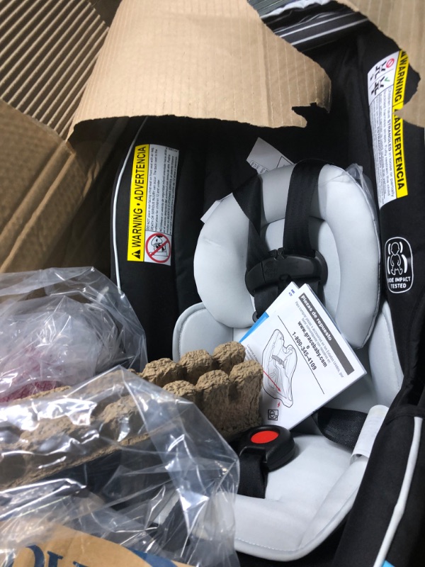 Photo 1 of Graco SnugRide 35 Lite LX Infant Car Seat, Studio SnugRide 1 Count (Pack of 1) Studio
