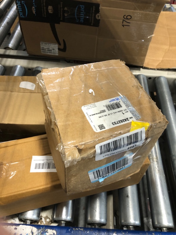 Photo 1 of GM Genuine Parts 24282753 Automatic Transmission Forward Clutch Plate Kit with Fiber and Steel Plates ** 1 plate , 3 fibers ** 