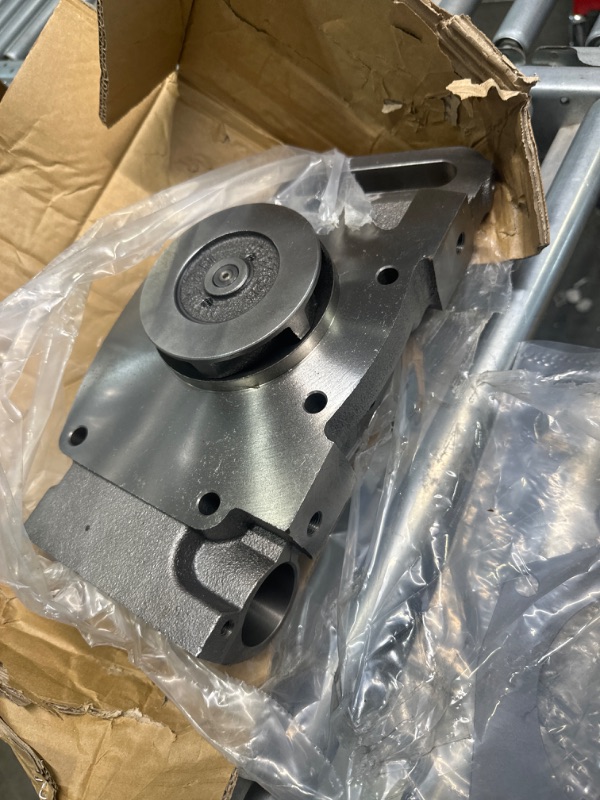 Photo 1 of 3022474 Water Pump (C&U Bearing) 3801708 For Cummins NT855 NTC300 NTC350 NTC400 Engine 3018423 3027174 3022479 3051408 3018428 6711621101 AR45184RX 3801788 3004923 18-401 251-321 252462 252-605
