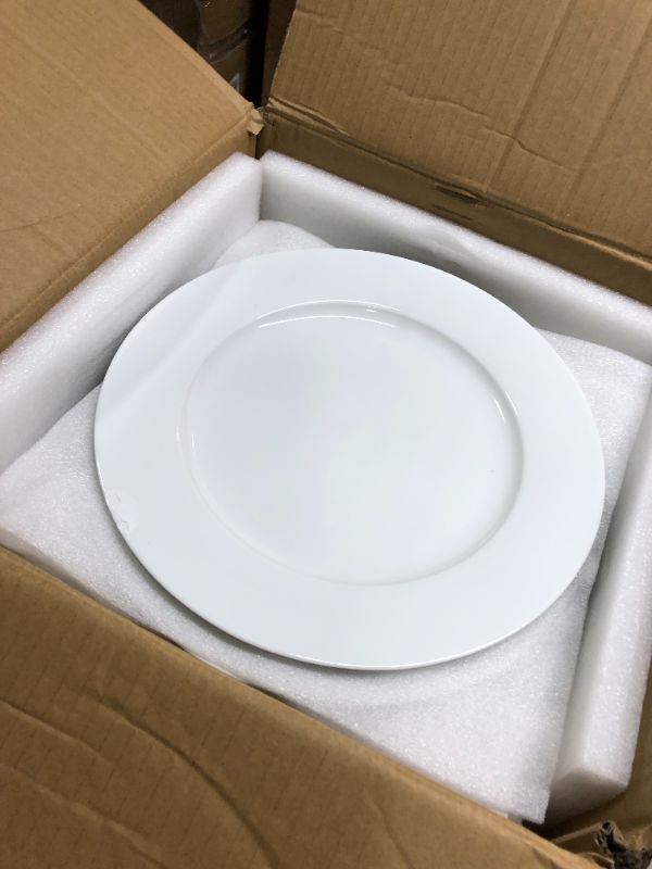 Photo 5 of *****DAMAGED******amHomel 12-Piece White Porcelain Dinner Plates, Round Dessert or Salad Plate, Serving Dishes, Dinnerware Sets, Scratch Resistant, Lead-Free, Microwave, Oven, and Dishwasher Safe (10.5-inch) Porcelain 10.5 inch