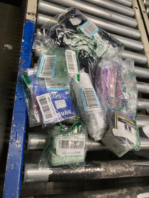 Photo 1 of ***AS IS / NO RETURNS -  FINAL SALE***
***BUNDLED BAG OF  ***
