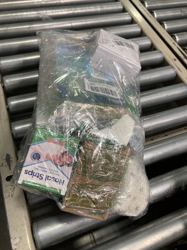 Photo 1 of ***AS IS / NO RETURNS -  FINAL SALE***
***BUNDLED BAG OF  ***
