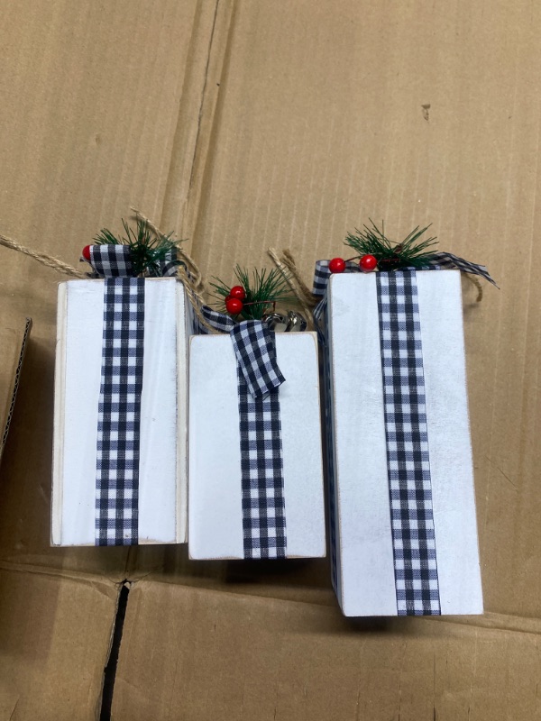 Photo 1 of 3 Pcs Christmas Table Centerpieces Christmas Table Decor Faux Present Wooden Blocks Rustic Decoration with Buffalo Plaid Bowknot for Holiday Xmas Tree Shelf Tiered Tray Decor (Black, White)