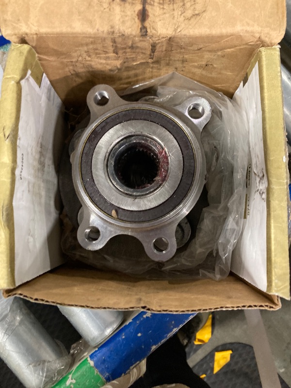 Photo 1 of ACDelco Gold 900010 Front Wheel Bearing and Hub Assembly