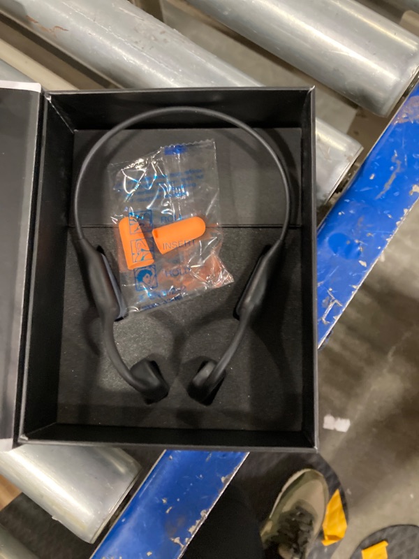 Photo 1 of Bone Conduction Headphones Bluetooth Headphones Wireless Earbuds Running Headset Wireless Bone Conduction Headphone Bluetooth 5.3 with Mic Open Ear Headphone IPX7 Waterproof Swimming Sport Earphones
