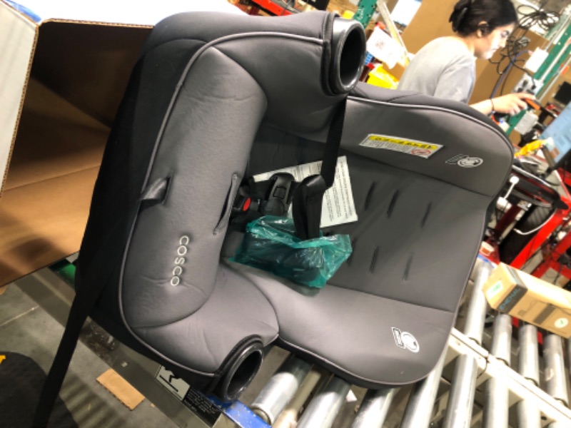 Photo 1 of Cosco Onlook 2-in-1 Convertible Car Seat, Rear-Facing 5-40 pounds and Forward-Facing 22-40 pounds and up to 43 inches, Black Arrows