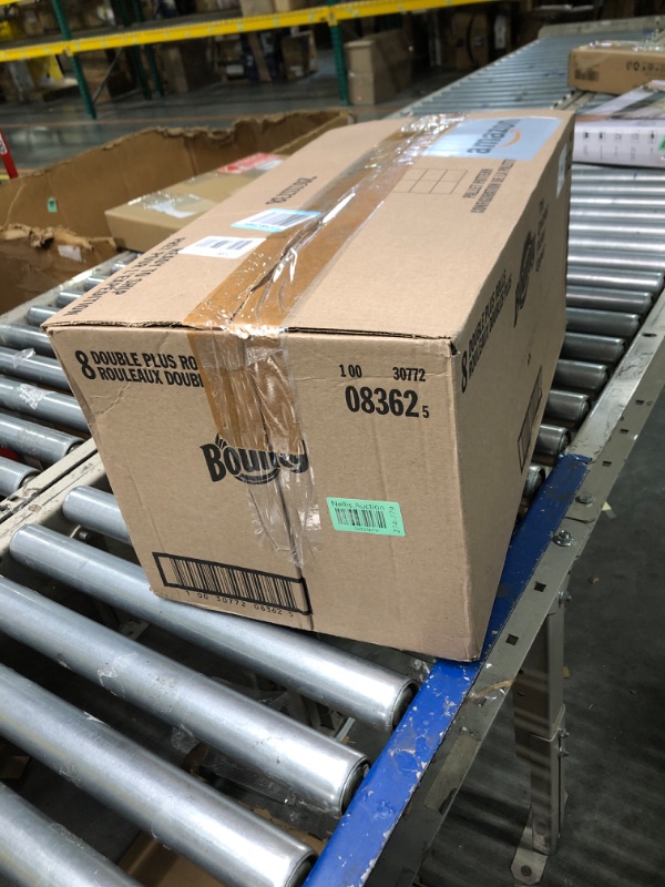 Photo 1 of Bounty Select-A-Size Paper Towels, White, 8 Double Plus Rolls = 20 Regular Rolls 8 Count (Pack of 1)