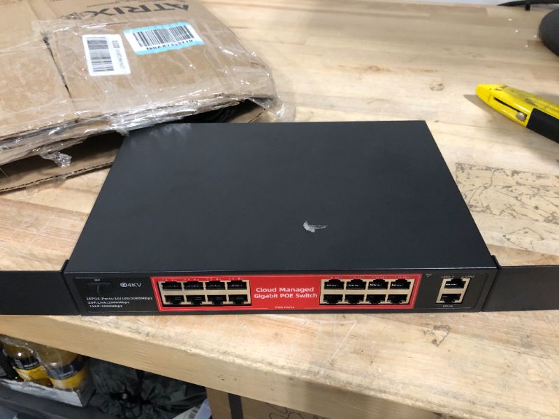 Photo 4 of 24 Port 2.5Gb Umanaged Switch,24X2.5G Base-T Ports,2X10G SFP, 160Gbps Switching Capacity,Port Isolation,/IU Rack-Mount/Fanless/Plug & Play Multi-Gig Unmanaged Ethernet Switch
