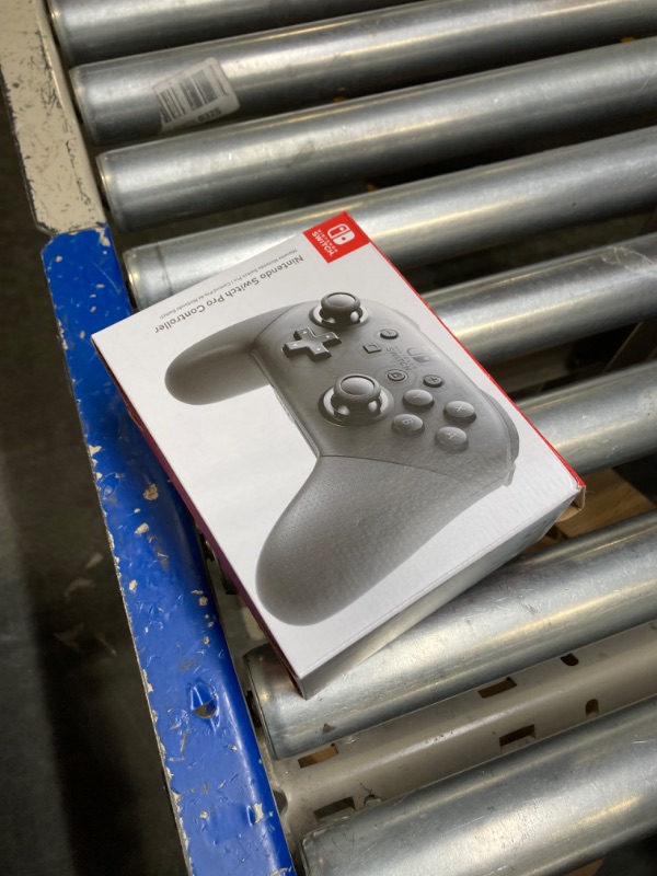Photo 1 of Nintendo Switch Pro Controller Black Single