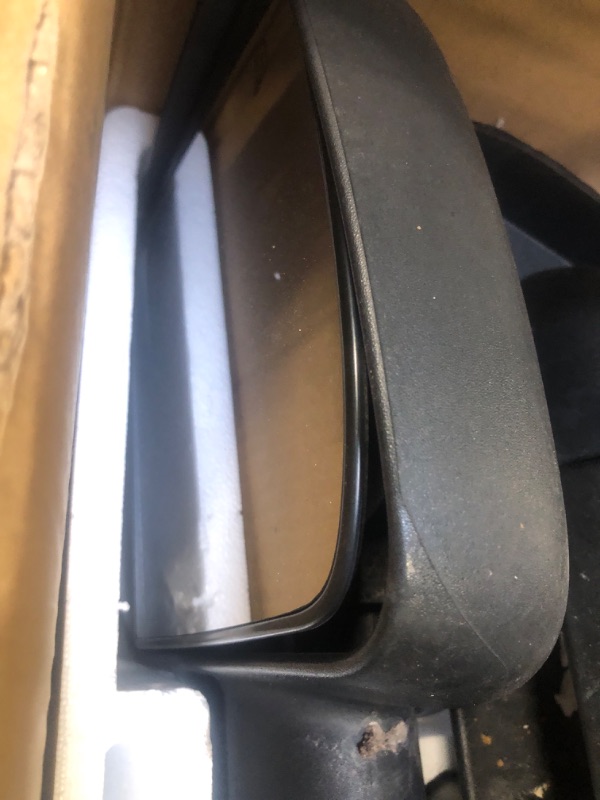 Photo 3 of ** USED****YITAMOTOR Compatible with 2003-2006 Chevy Silverado Tahoe GMC Sierra Extendable Tow Mirrors, Powered Heated with Arrow Signal Light
