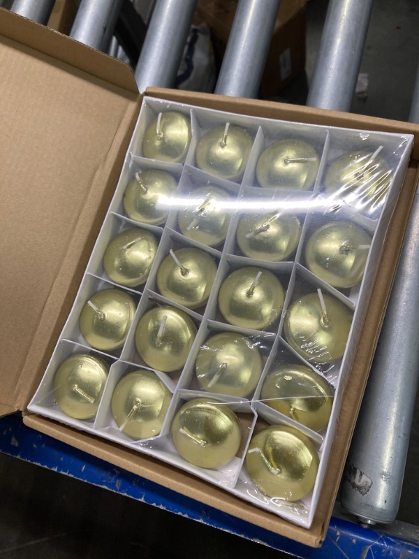Photo 1 of 20 Pieces Unscented Floating Candles Small Floating Candles Round Tea Lights Candles Disc Candles Smooth Wax Floating Disc Candles for Pool Bathtub Dinner Wedding Home Favors (Gold,1 x 1.8 in) 1 x 1.8 In Gold