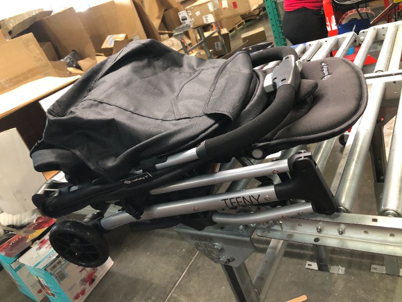 Photo 1 of Chicco Presto Self-Folding, Compact Stroller with Canopy, Lightweight Aluminum Frame Umbrella Stroller, for Babies and Toddlers up to 50 lbs. | Graphite/Grey