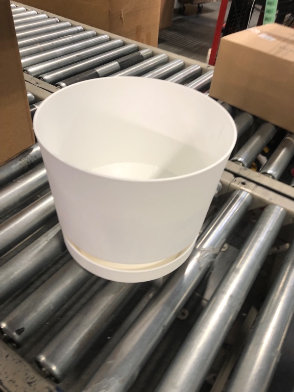 Photo 1 of 10 inch plastics cylinder planter pot 10x10 white 