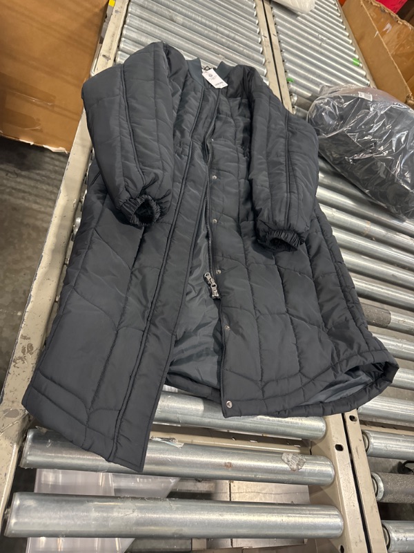 Photo 1 of Amazon Essentials Women's Quilted Coat (Available in Plus Size) Small Black
