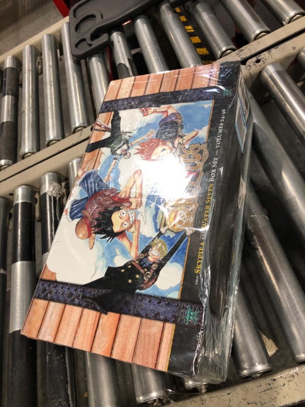 Photo 2 of One Piece Box Set 2: Skypiea and Water Seven: Volumes 24-46 with Premium (2) (One Piece Box Sets) Paperback – Box set, November 4, 2014
