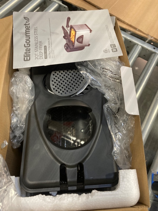 Photo 3 of ***NON FUNCTIONAL//SOLD AS PARTS*** 
Elite Gourmet EDF-3500# Electric Immersion Deep Fryer. Removable Basket, Timer Control Adjustable Temperature, Lid with Viewing Window and Odor Free Filter