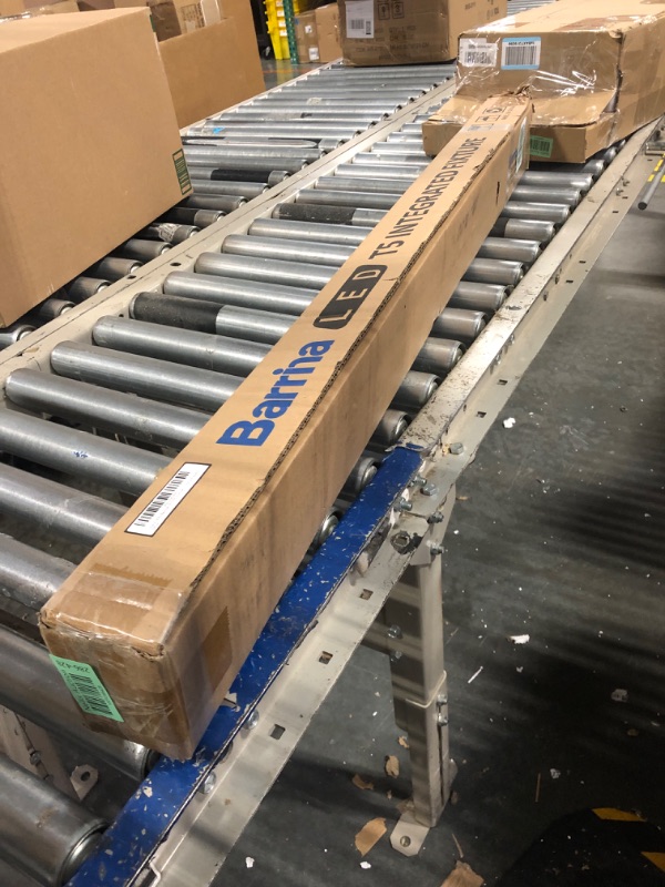 Photo 1 of (6 Pack) Barrina LED T5 Integrated Single Fixture, 4FT, 2200lm, 6500K (Super Bright White), 20W, Utility LED Shop Light, Ceiling and Under Cabinet Light, Corded Electric with ON/OFF Switch, ETL Listed 6-pack (6-power Cords)