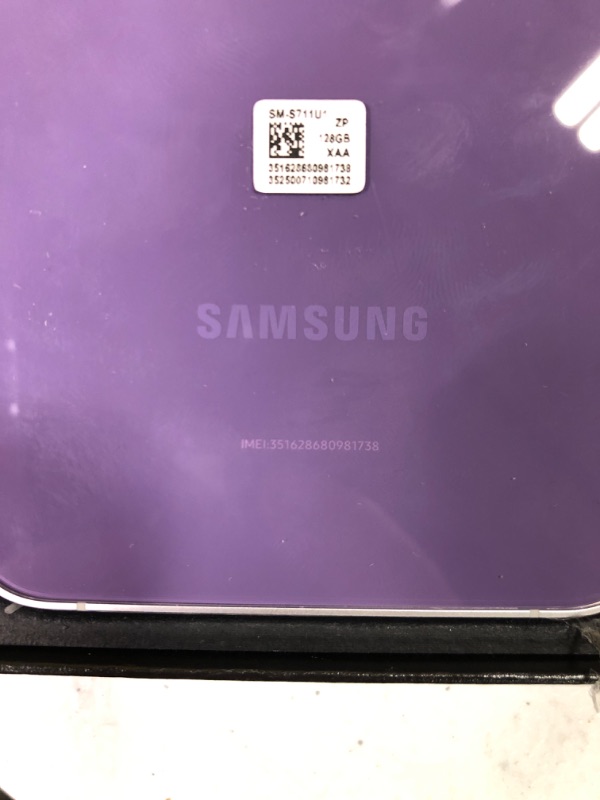 Photo 3 of Samsung Galaxy S23 FE 128GB in Purple (Unlocked)(SM-S711UZPAXAA)